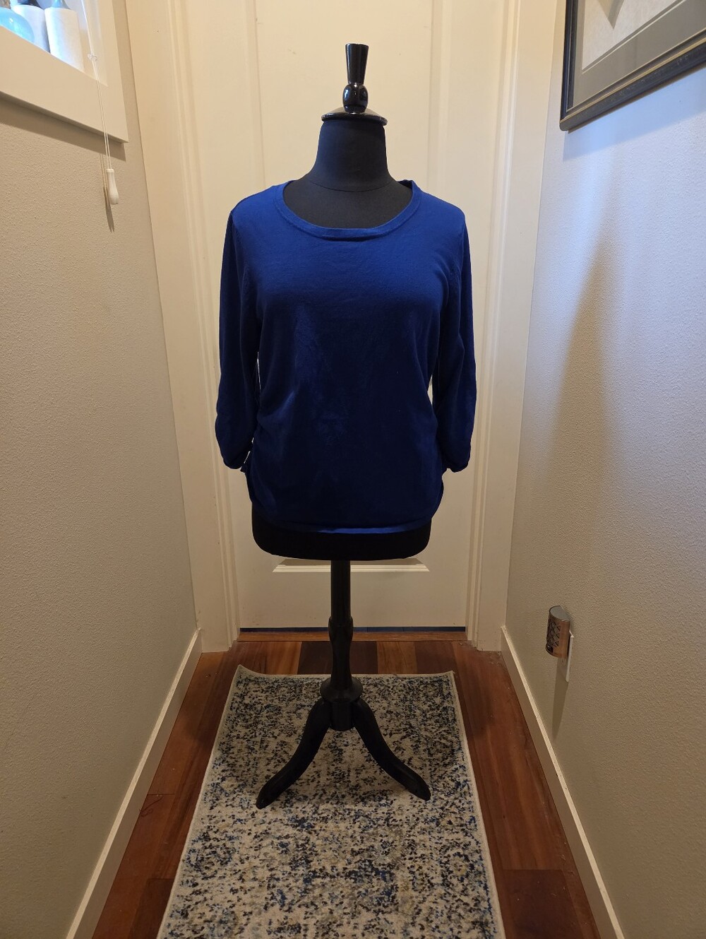 Notations Classic Scoop Neck Women's Sweater in Deep Blue